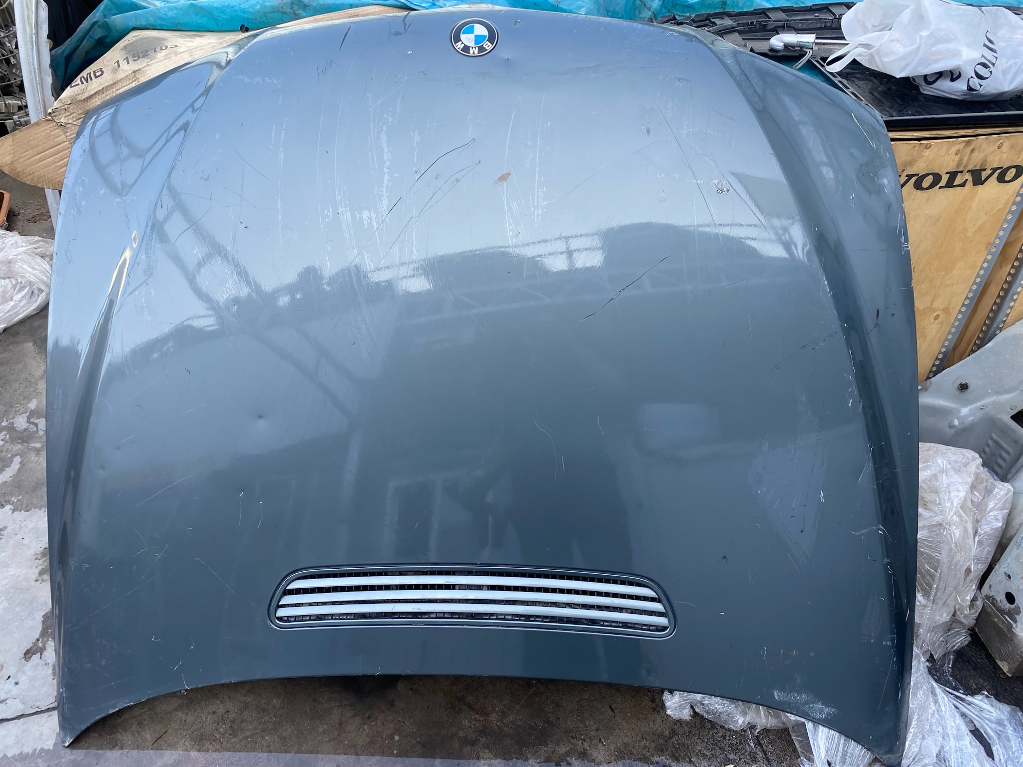 BMW E65 2001-2005 MODEL  MOTOR KAPUTU  41617043239 ORJİNAL ÇIKMA