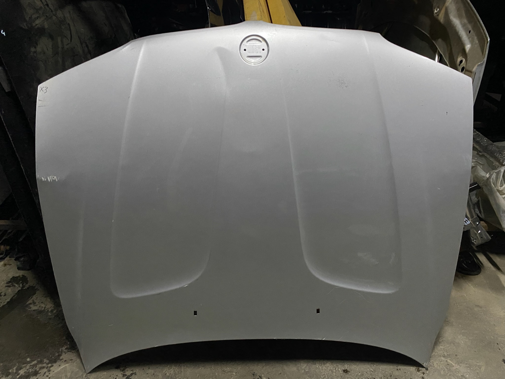BMW X3 E83 MOTOR KAPUTU GÜMÜŞ GRİ 41003449411 ORJINAL ÇIKMA