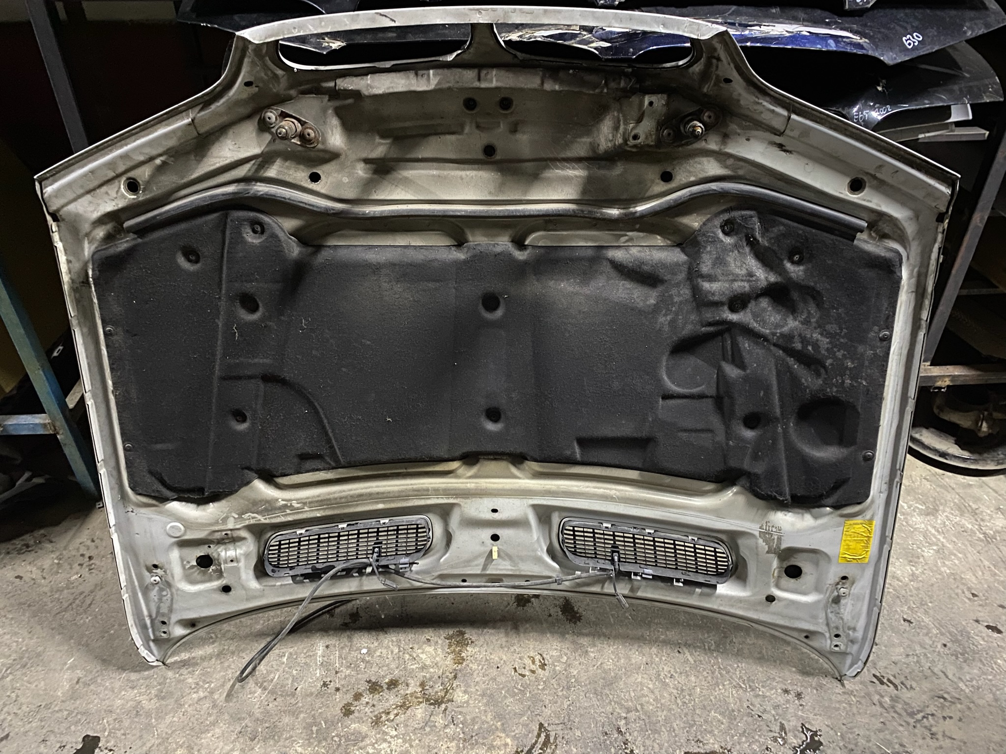 BMW X5 E53 2000-2003 MODEL GÜMÜŞ GRİ MOTOR KAPUTU 41617008328 ORJİNAL ÇIKMA