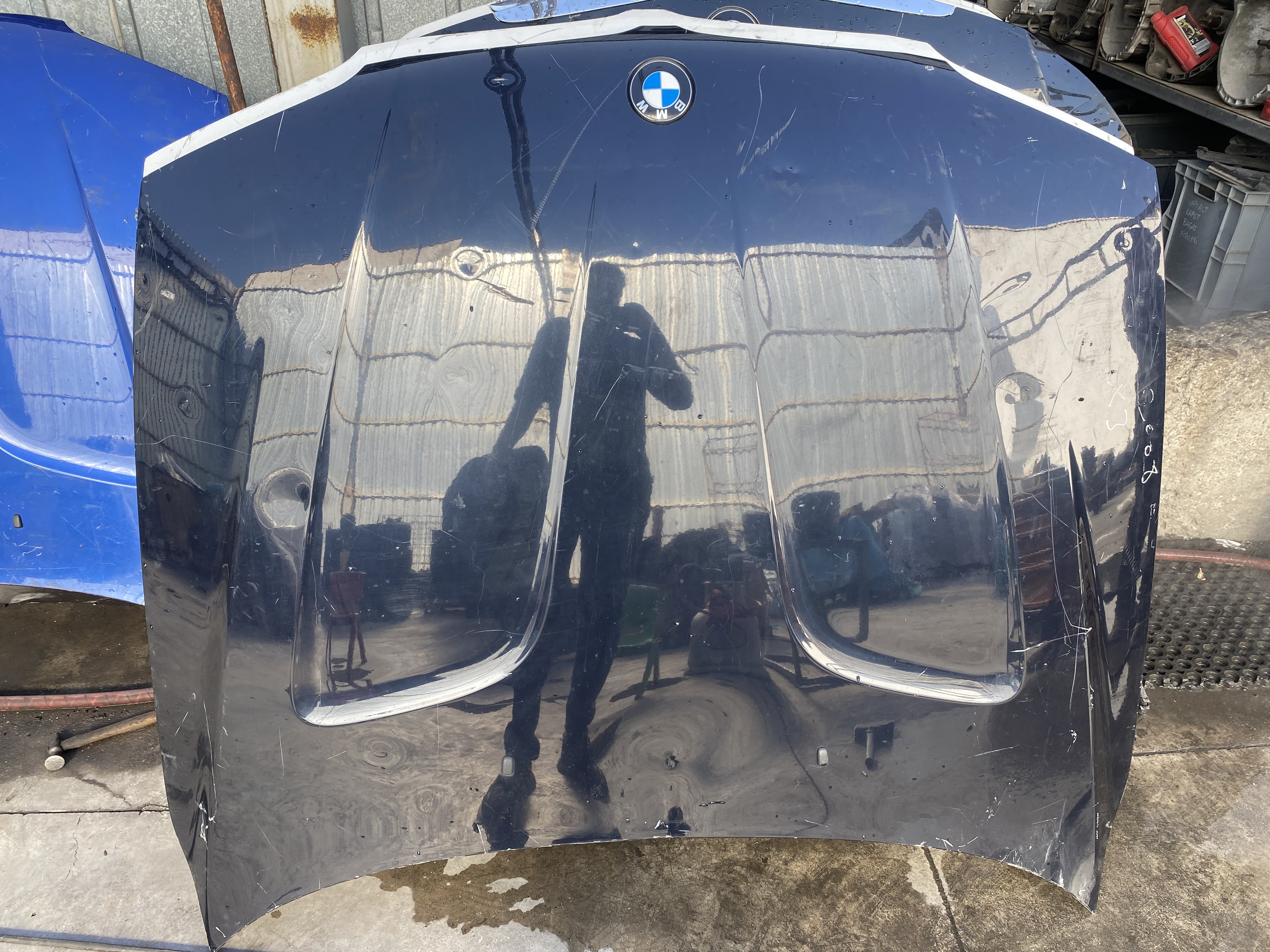 BMW X3 E83 MOTOR KAPUTU SİYAH 41003449411 ORJINAL ÇIKMA