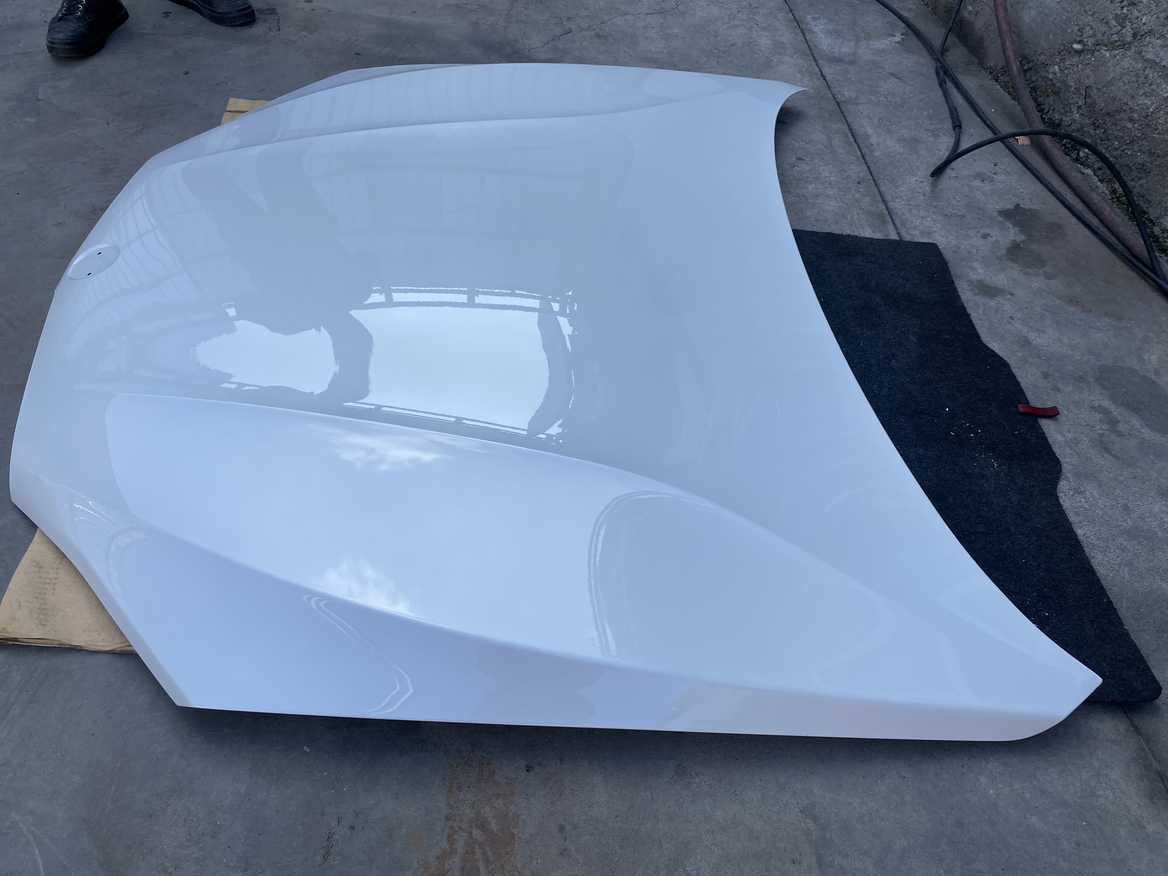 BMW X5 F15 SEDEFLİ BEYAZ KAPUT ORJİNAL ÇIKMA