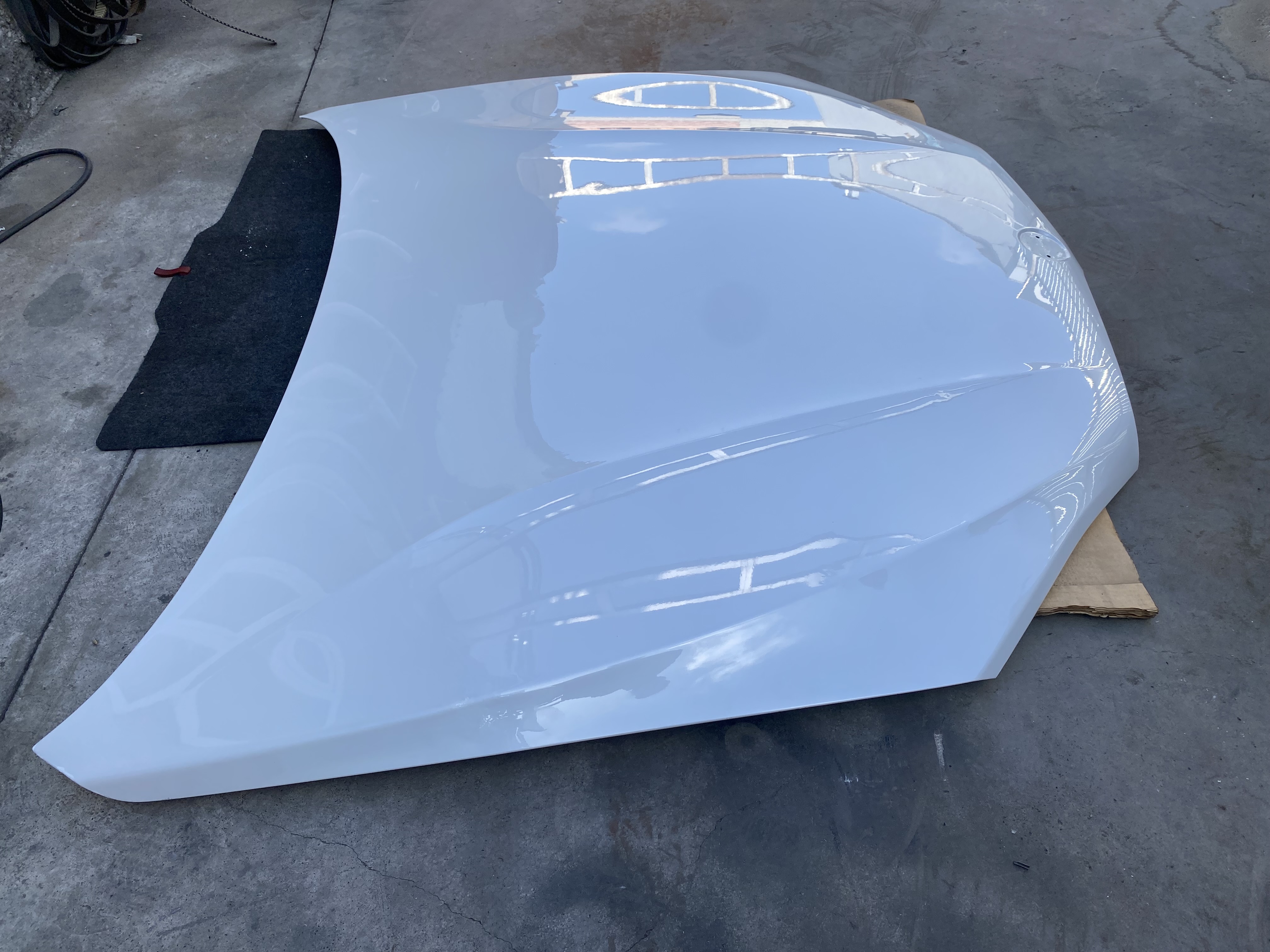 BMW X5 F15 SEDEFLİ BEYAZ KAPUT ORJİNAL ÇIKMA