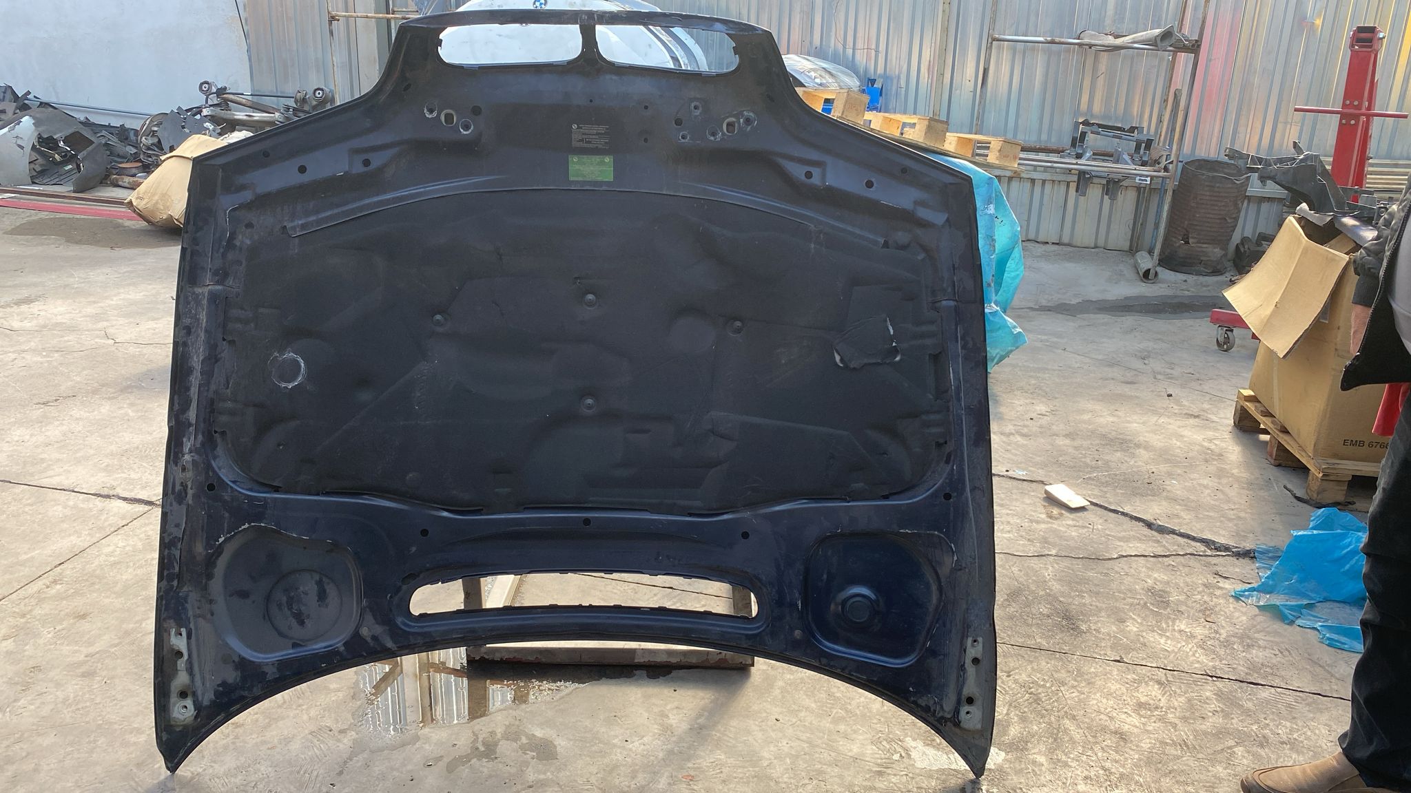BMW E46 SEDAN KAPUT 41618238461 ORJINAL ÇIKMA BMW E46 SEDAN KAPUT 41618238461 ORJINAL ÇIKMA
