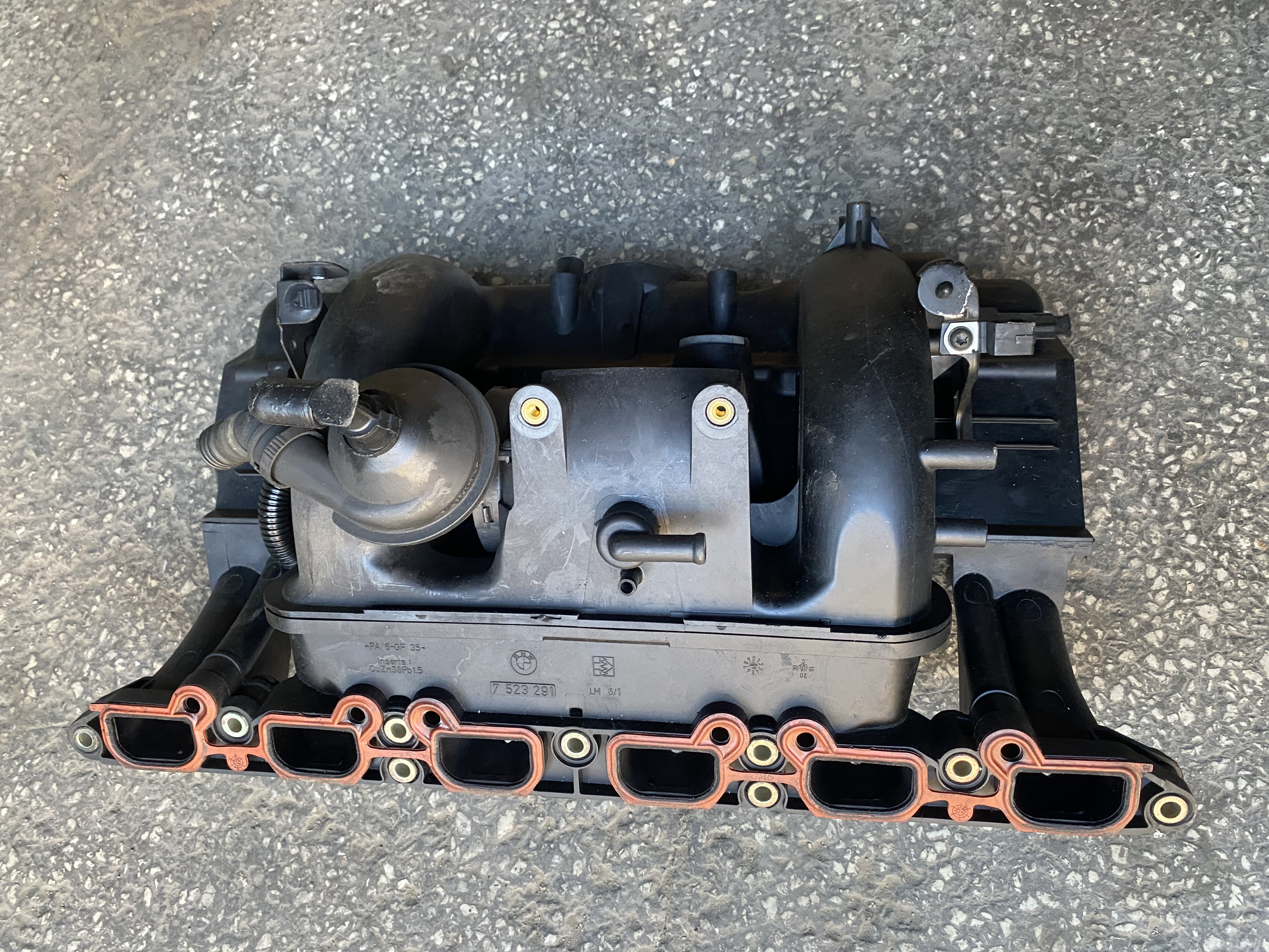 BMW E46 E60 E53 3.0İ M54 EMME MANİFOLDU 7523291 ORJINAL ÇIKMA
