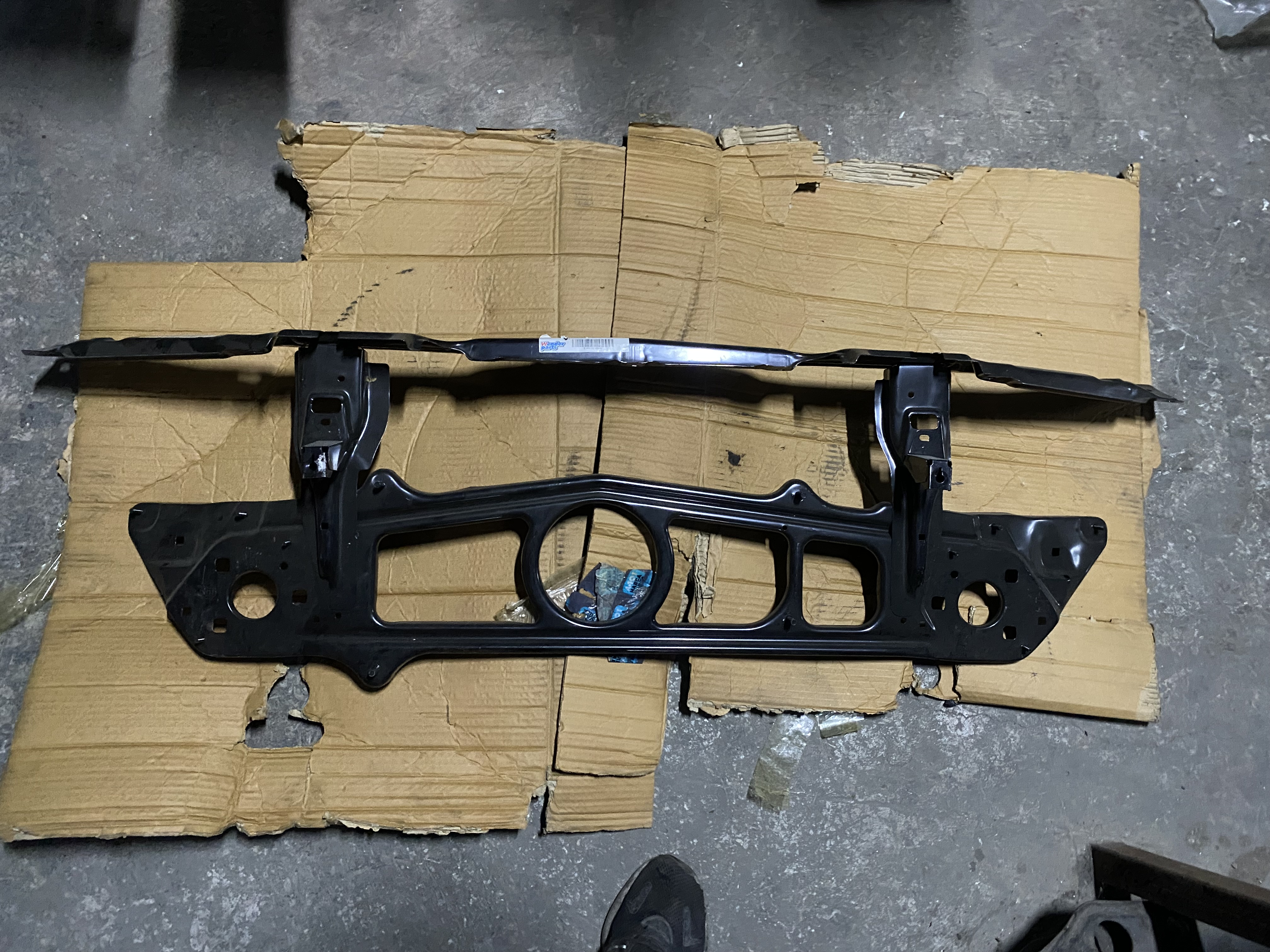 BMW 7 SERİSİ E38 ÖN PANEL 51718125148 SIFIR 