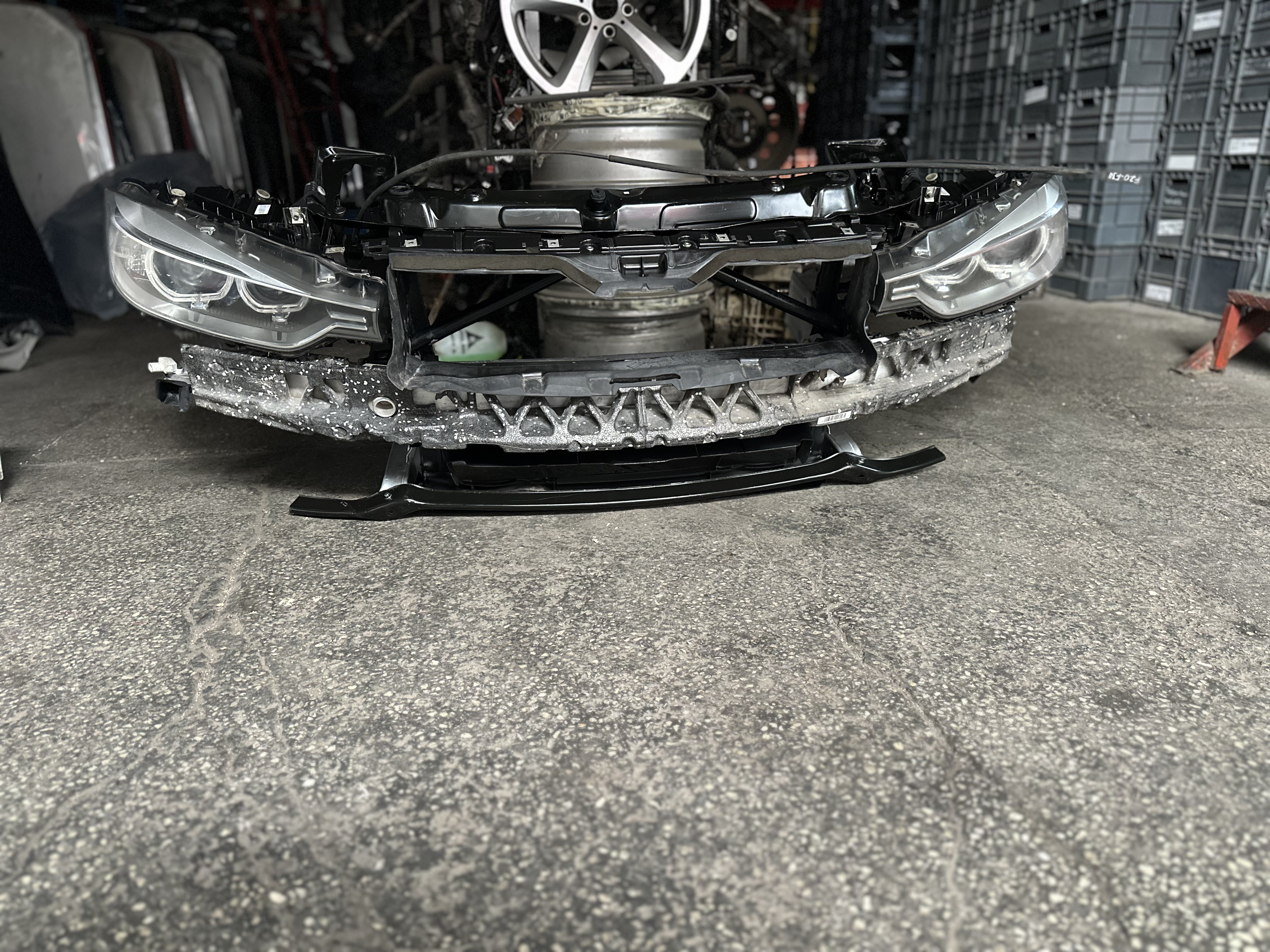 BMW F30 ÖN PANEL ORJİNAL ÇIKMA