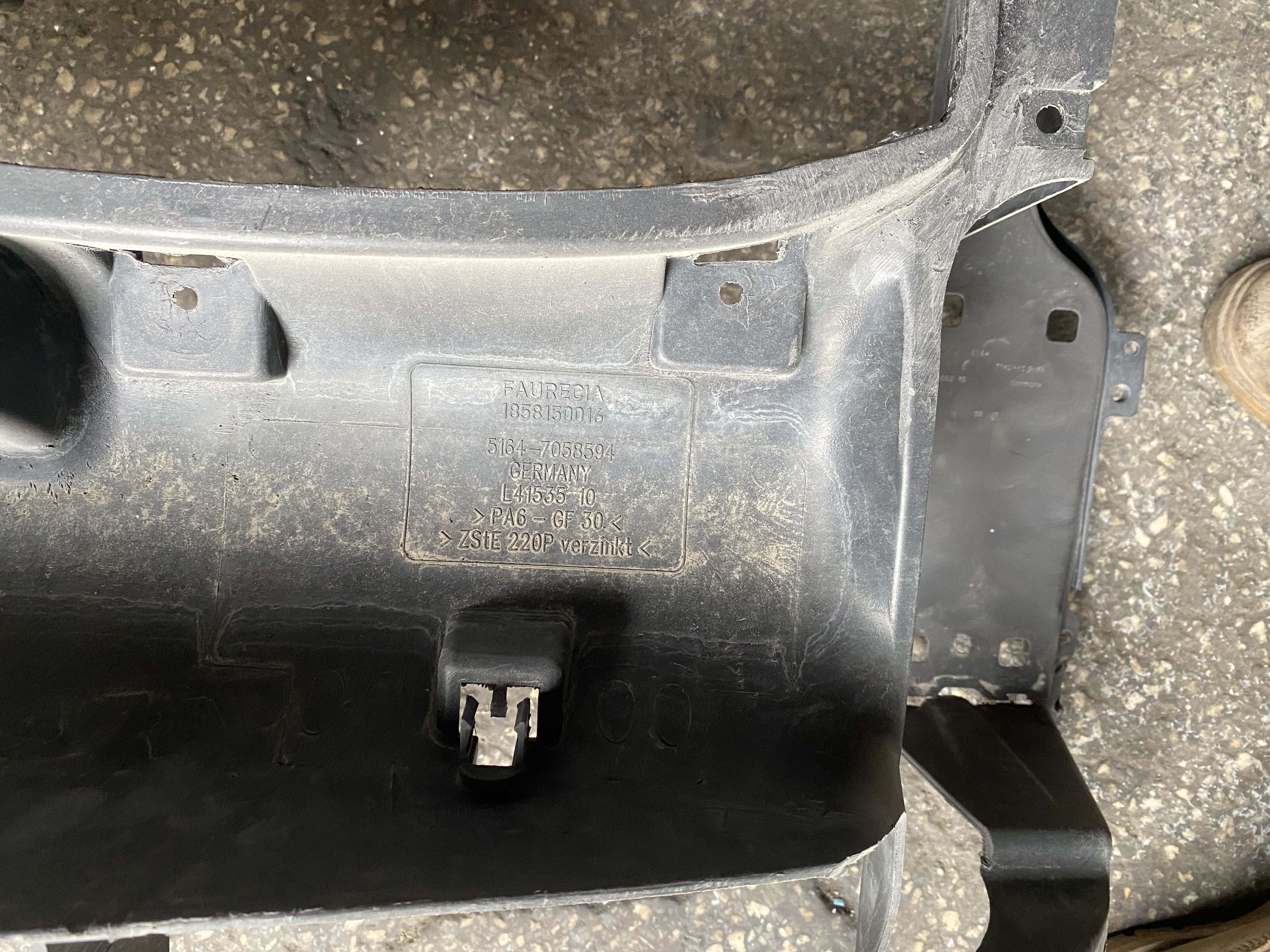 BMW E90 ÖN PANEL 51647058594 ORJİNAL ÇIKMA 