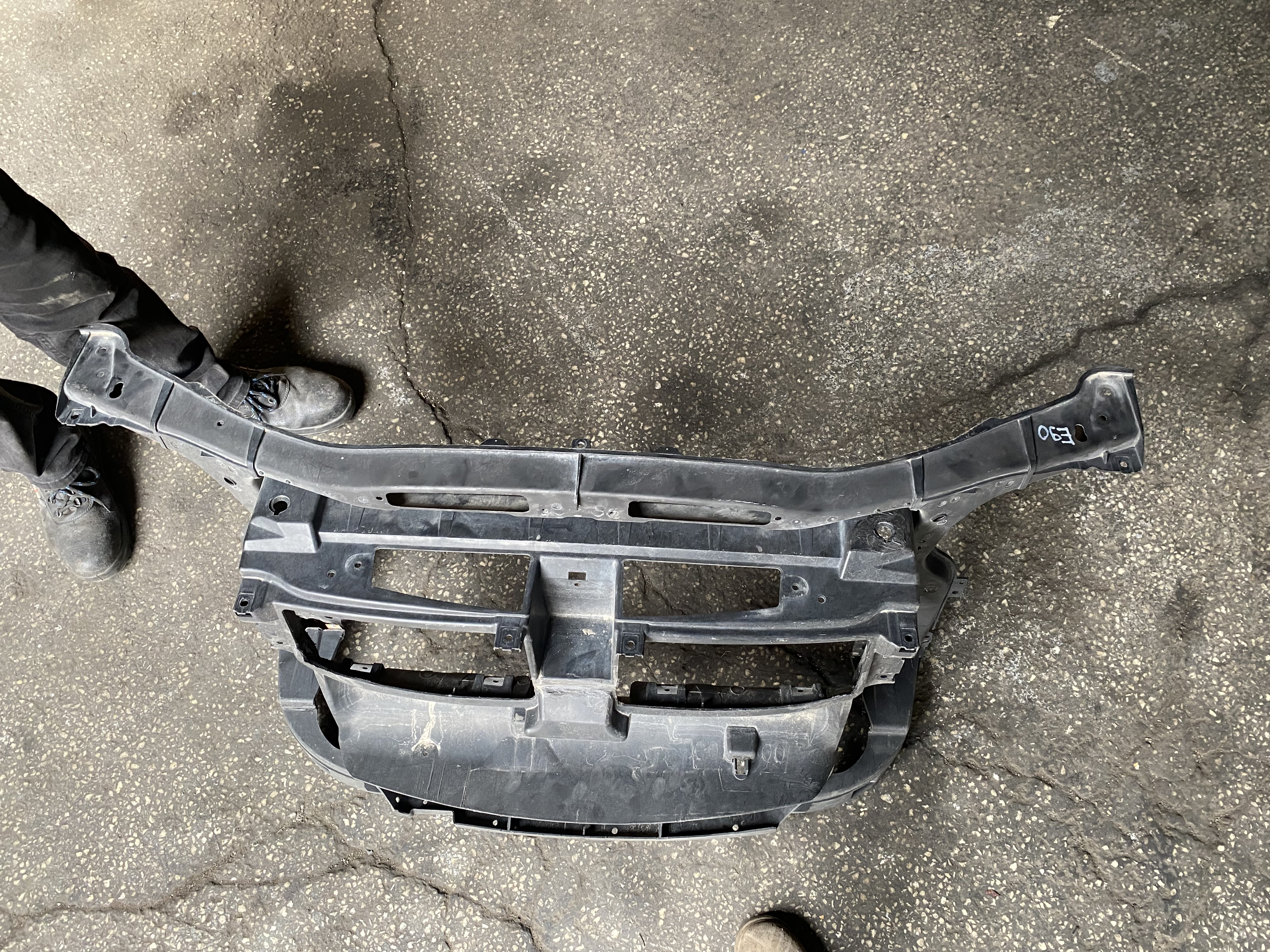 BMW E90 ÖN PANEL 51647058594 ORJİNAL ÇIKMA