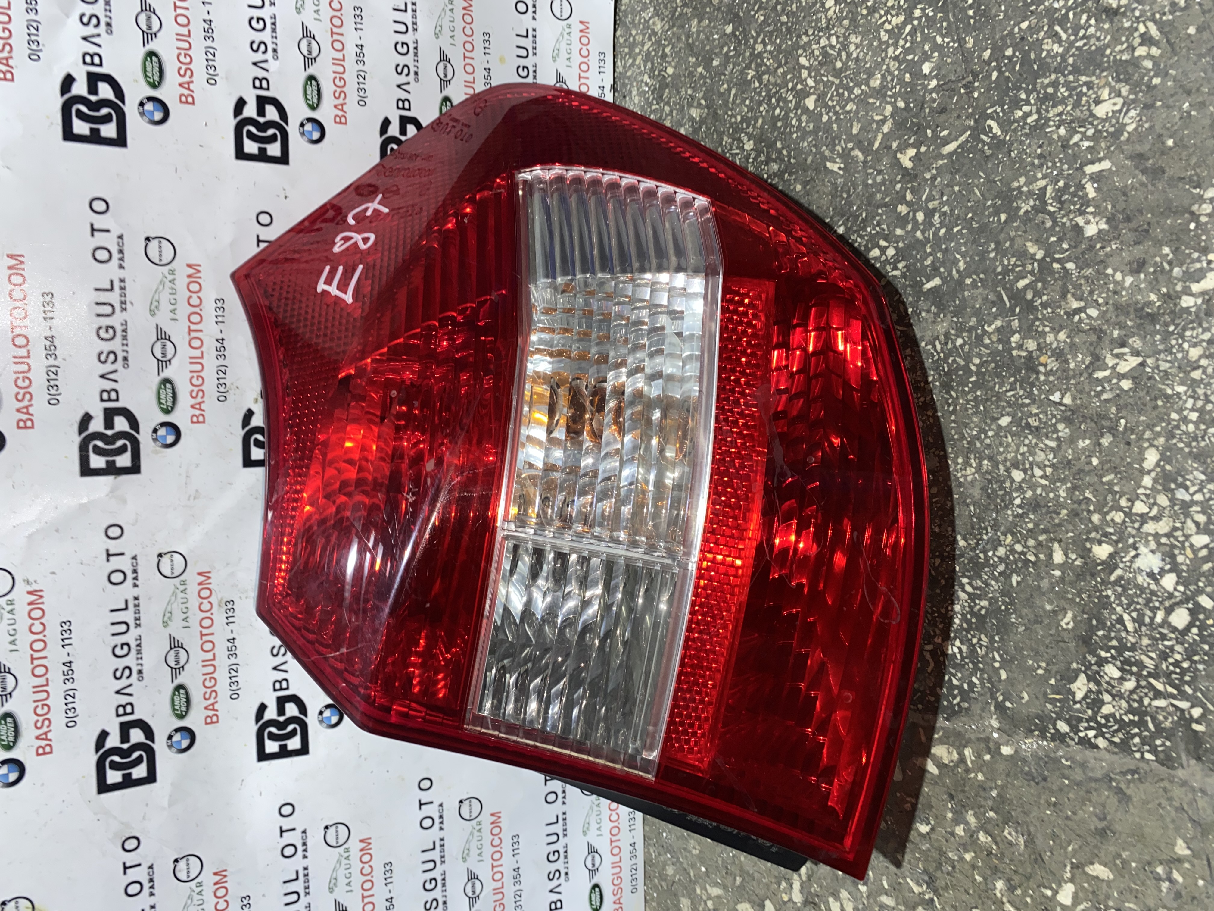BMW E87 SAĞ STOP LAMBASI ORJINAL ÇIKMA 