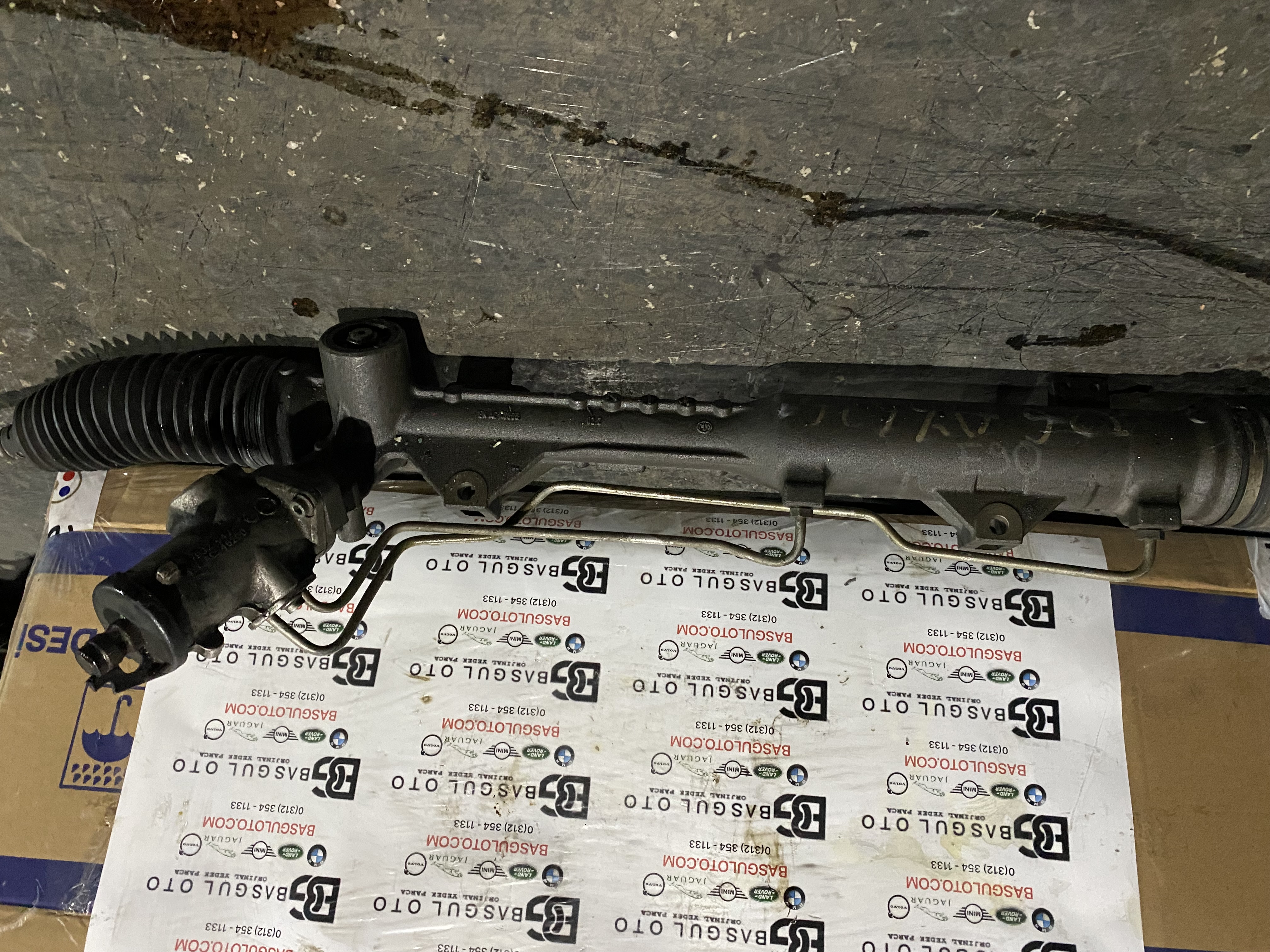 BMW E90 DİREKSİYON KUTUSU 6765605 ORJİNAL ÇIKMA