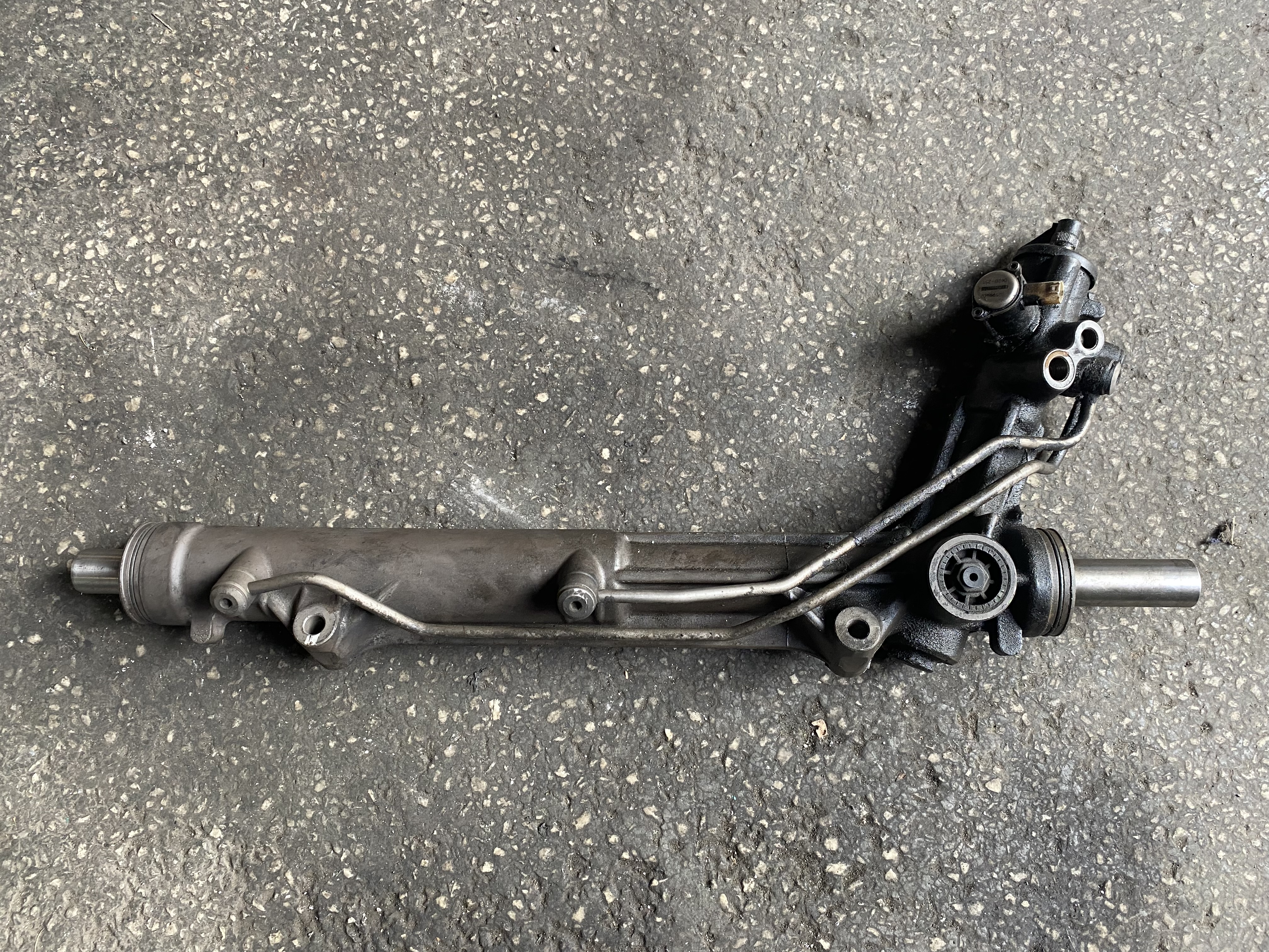 BMW X5 E53 DİREKSİYON KUTUSU 32136769268 ORJİNAL ÇIKMA 