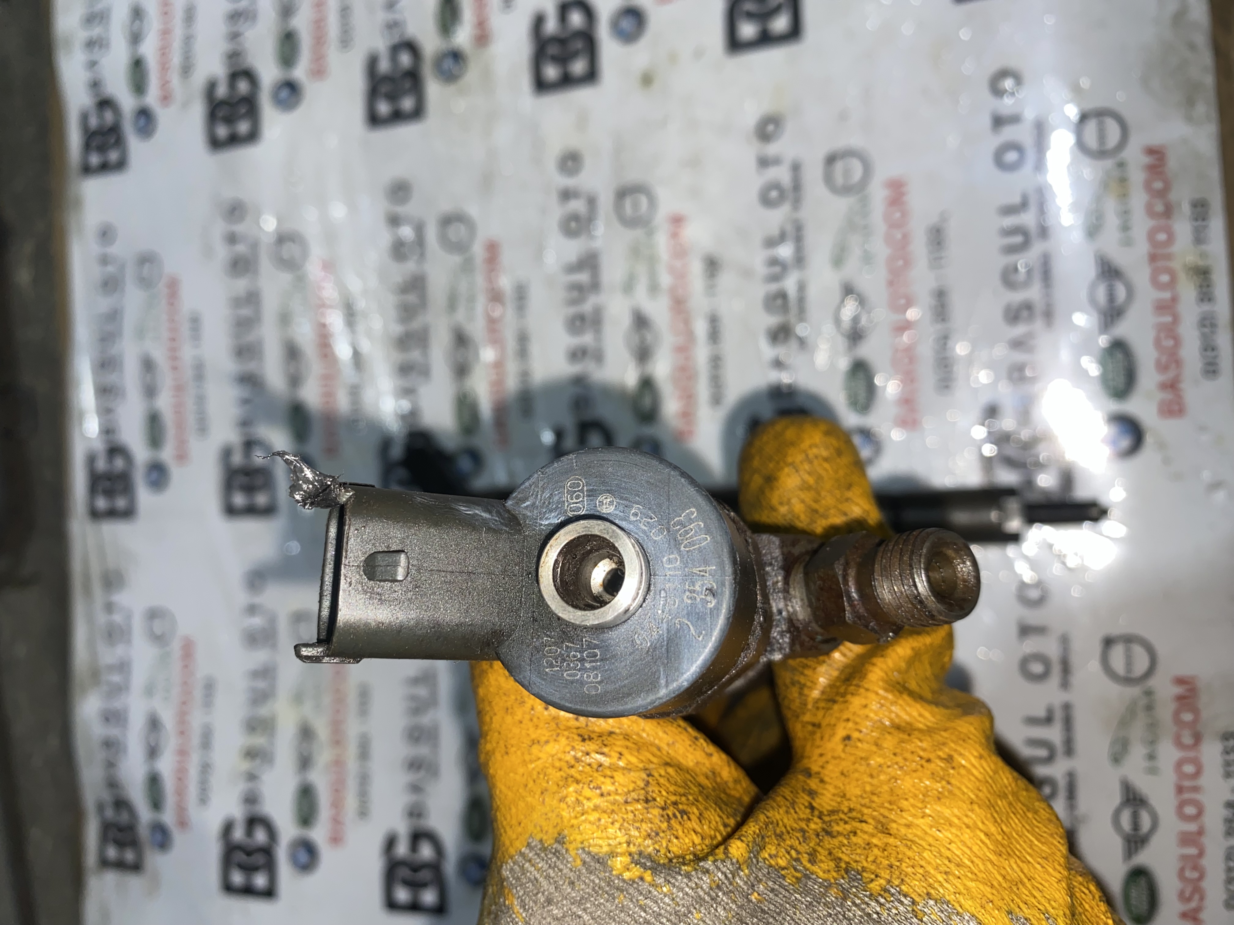 BMW E39 M57 3.0d ENJEKTÖR 2354093 BOSCH 0445110029 ORJİNAL ÇIKMA 