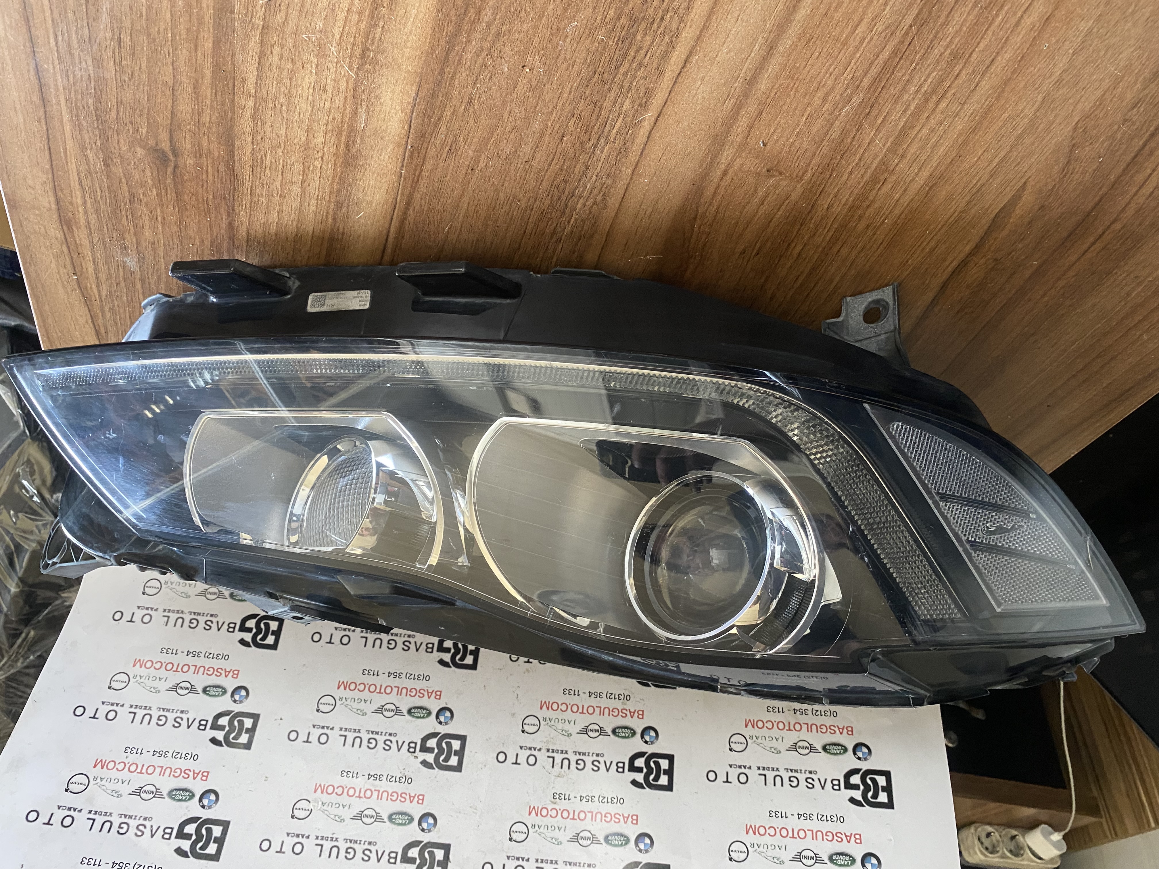 JAGUR F-PACE SAĞ FAR GX63-13W029-EJ ORJİNAL ÇIKMA