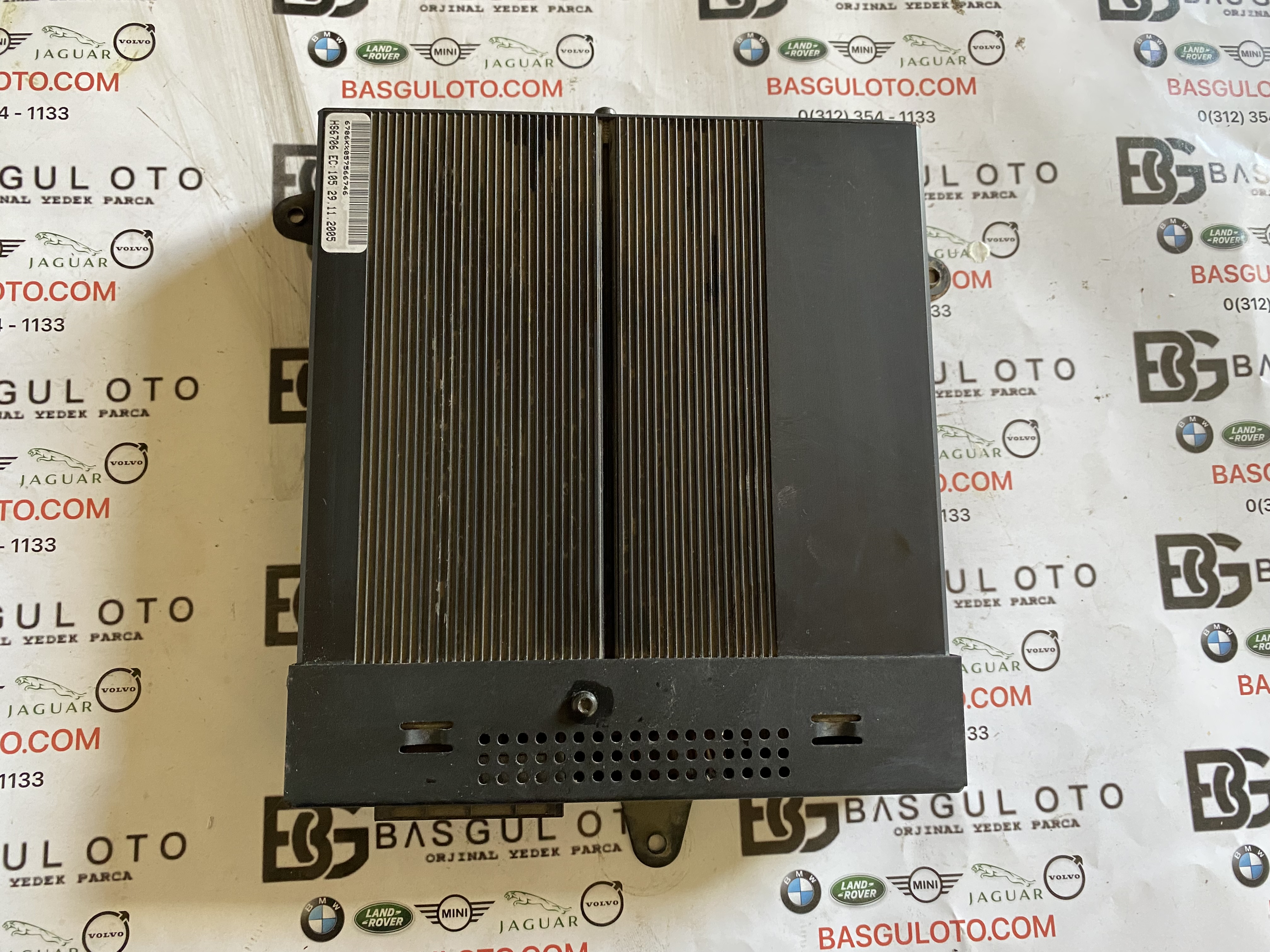 LAND ROVER FREELANDER 1 L314 HARMAN KARDON AMFİ XQK100301 ORJINAL ÇIKMA