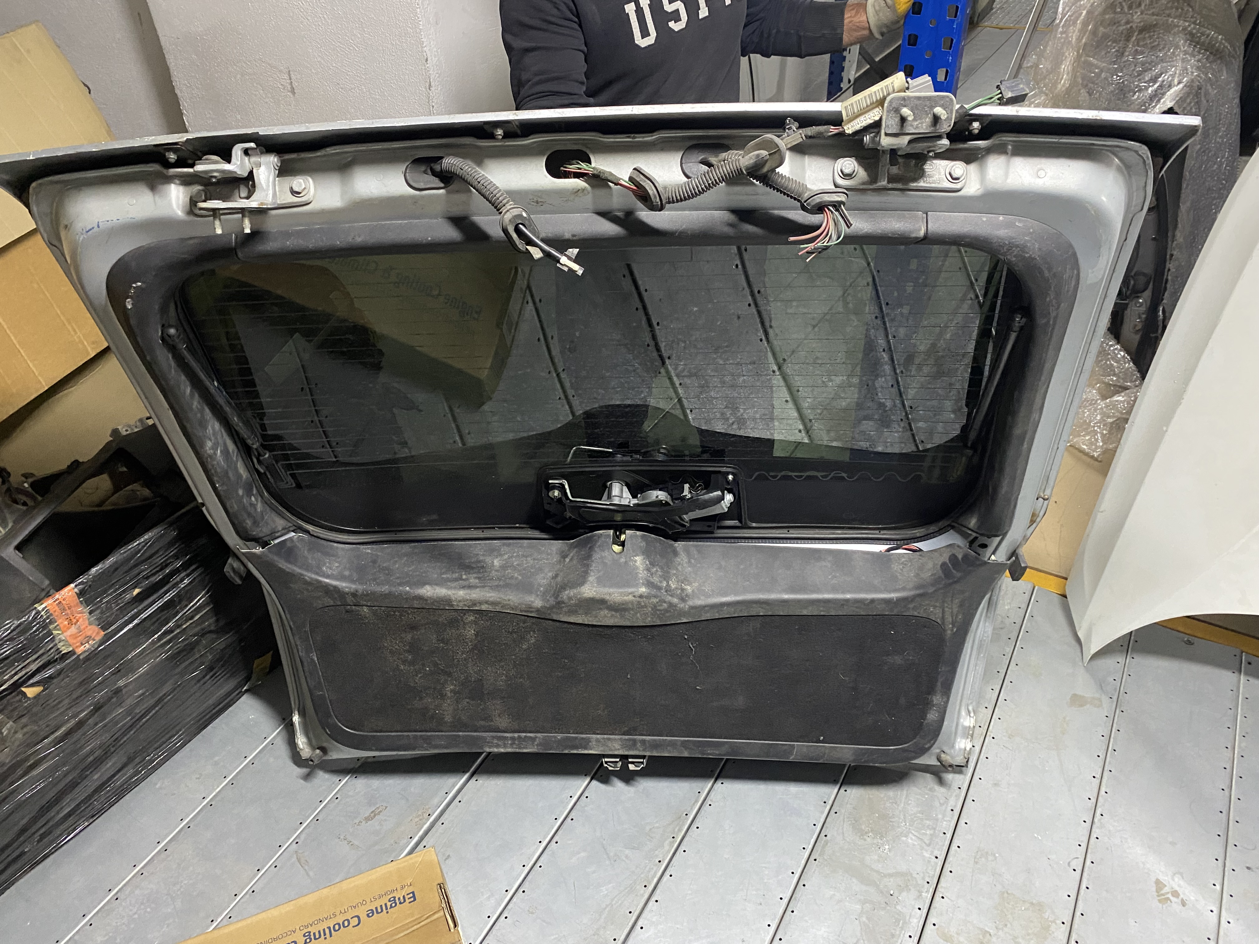 RANGE ROVER SPORT L320 BAGAJ KAPAĞI ORJİNAL ÇIKMA