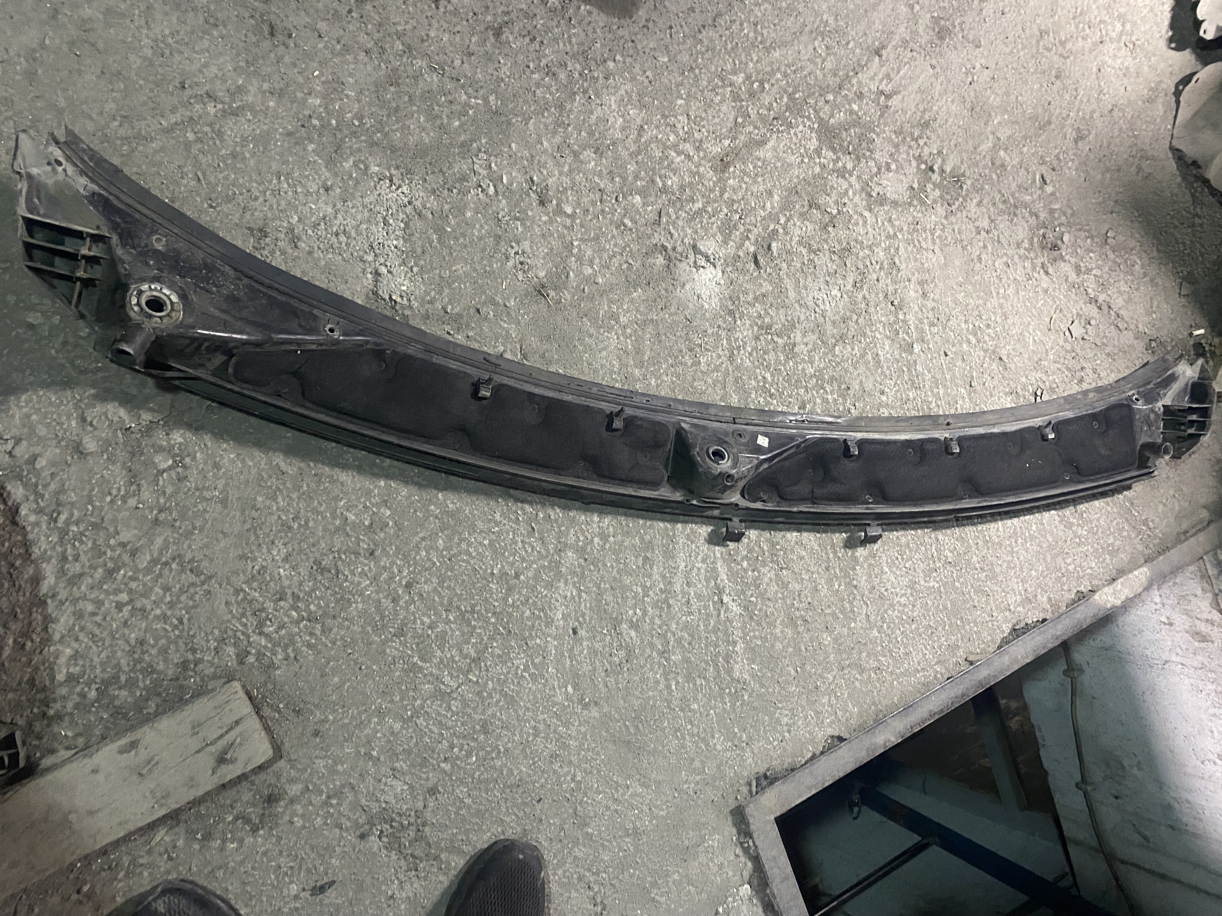 RANGE ROVER VOGUE L322 ÖN CAM IZGARASI DWD000013PMD ORJİNAL ÇIKMA