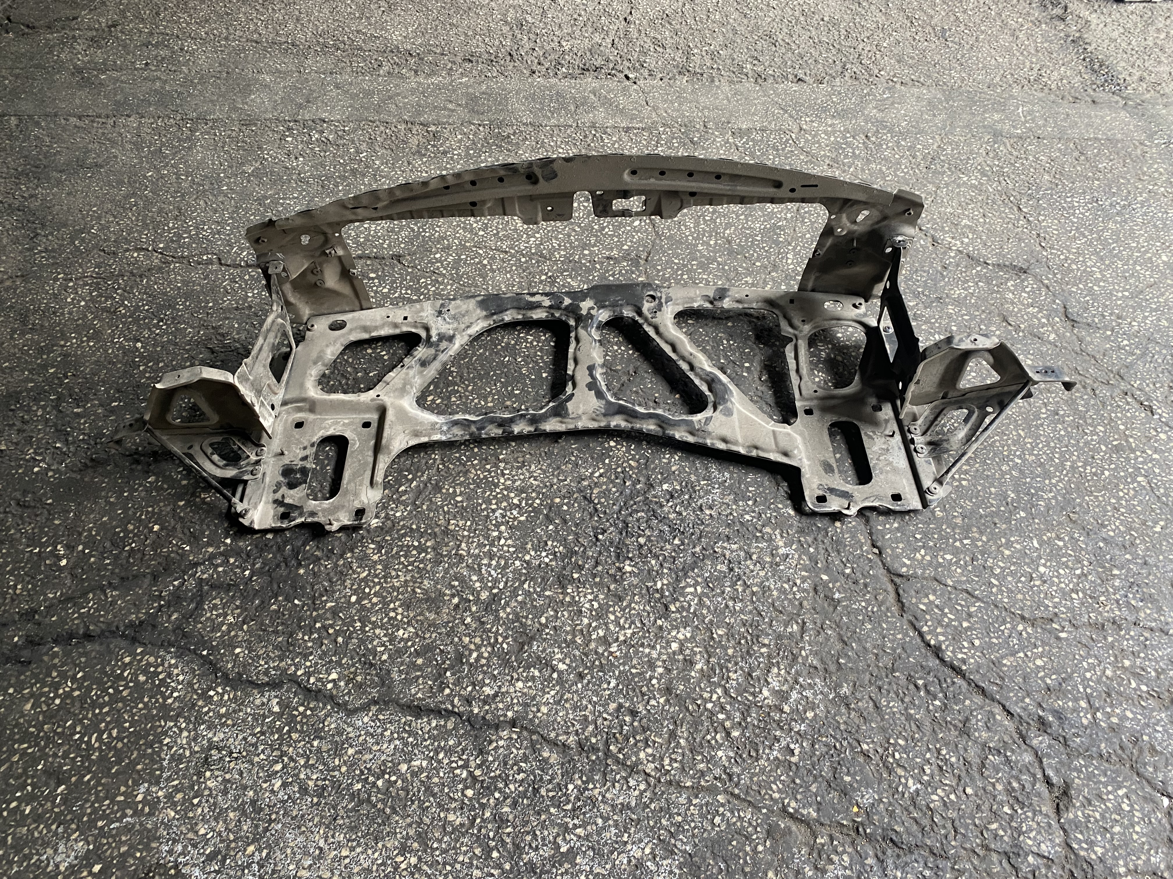 BMW Z4 E85 ÖN PANEL ORJİNAL ÇIKMA BMW Z4 E85 ÖN PANEL ORJİNAL ÇIKMA
