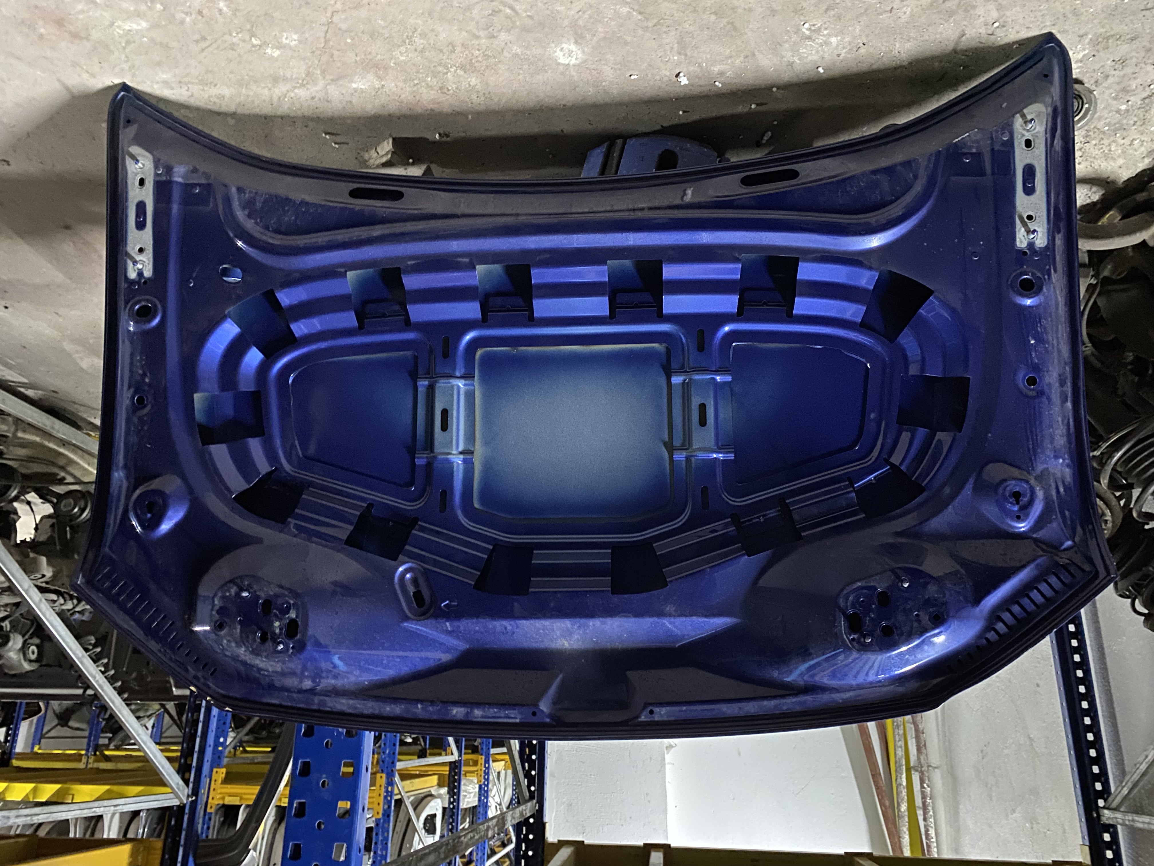VOLKSWAGEN T-CROSS MOTOR KAPUTU 2GM823031D ORJINAL ÇIKMA