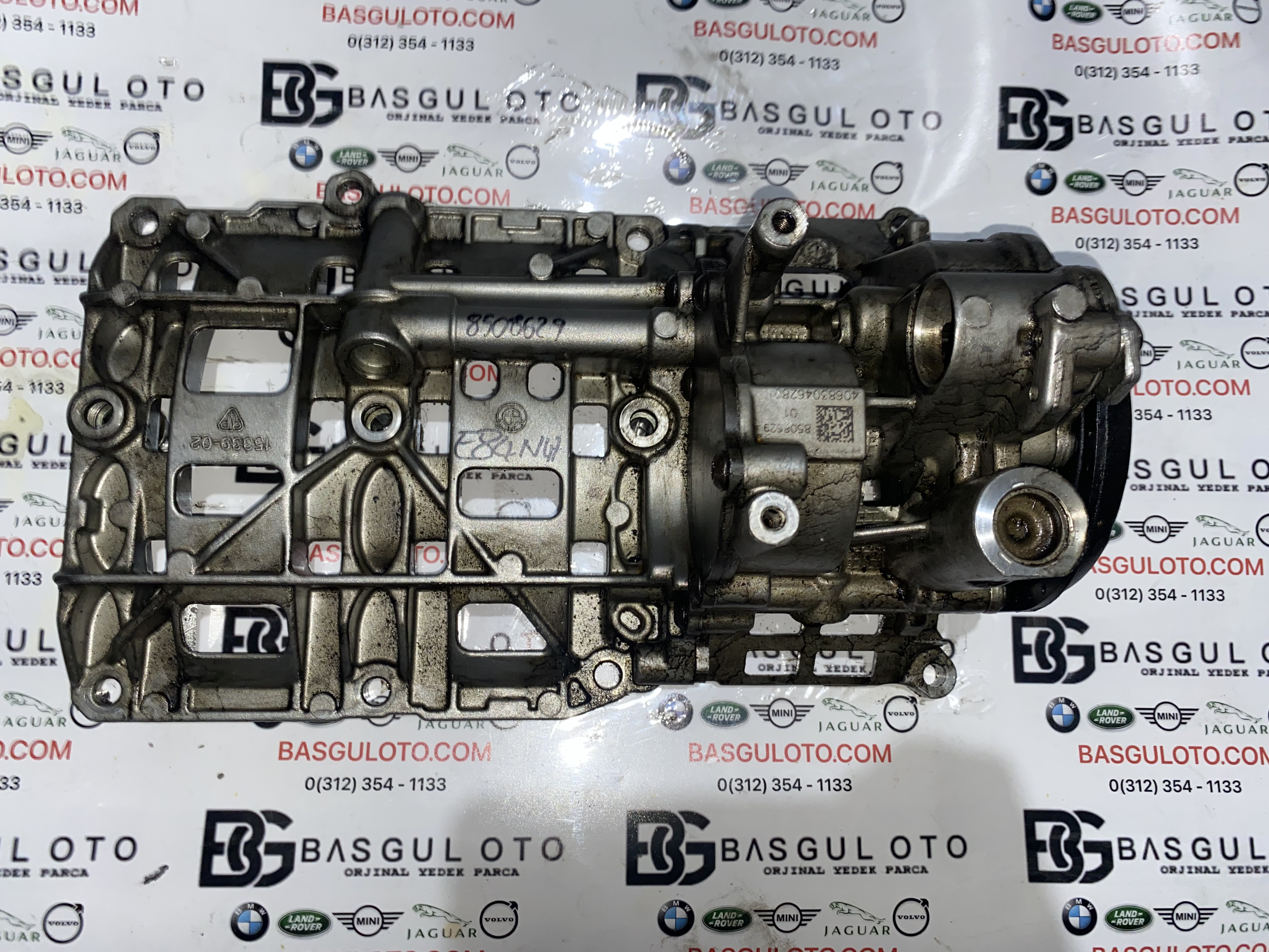 BMW X1 E84 N47N YAĞ POMPASI 8508629 ORJİNAL ÇIKMA
