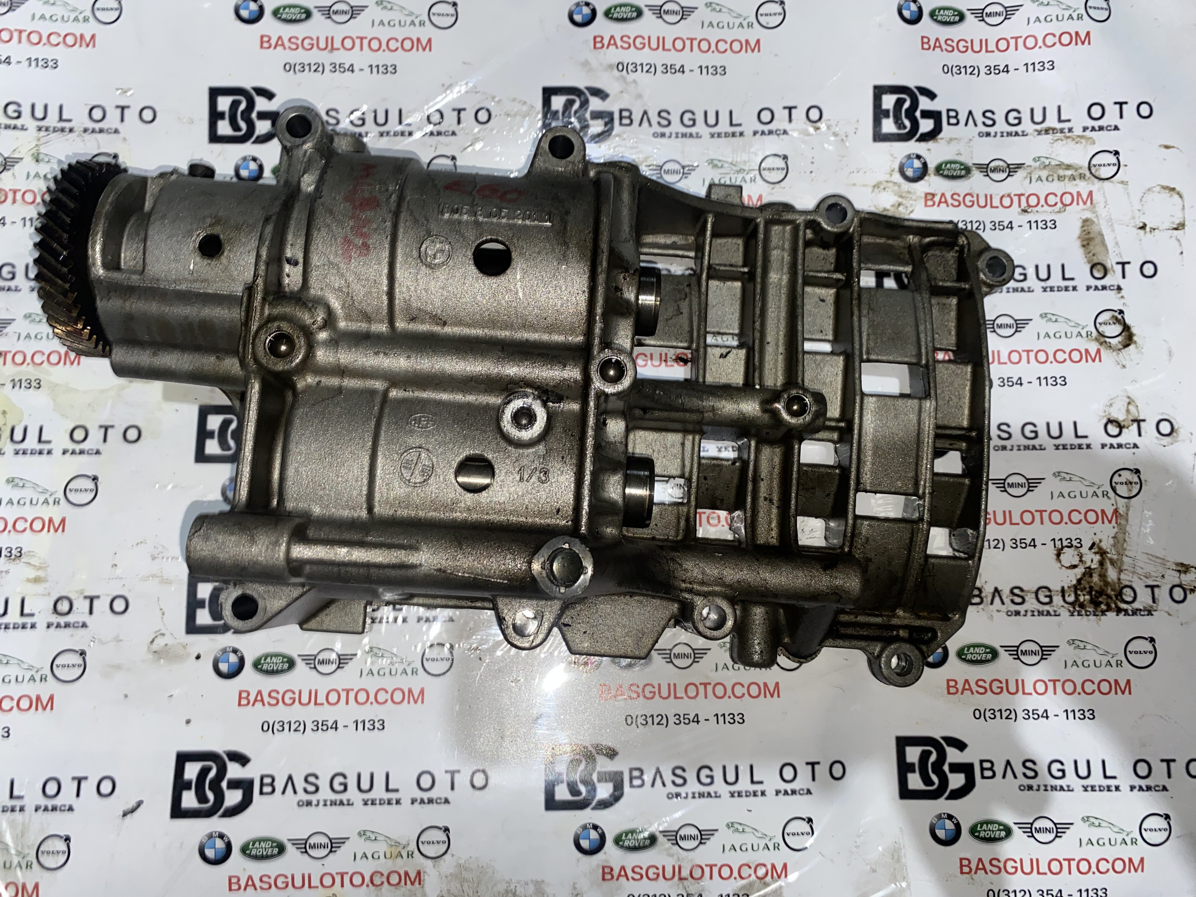 BMW E90 E60 YAĞ POMPASI VE BALANS MİLİ 7793754 ORJİNAL ÇIKMA