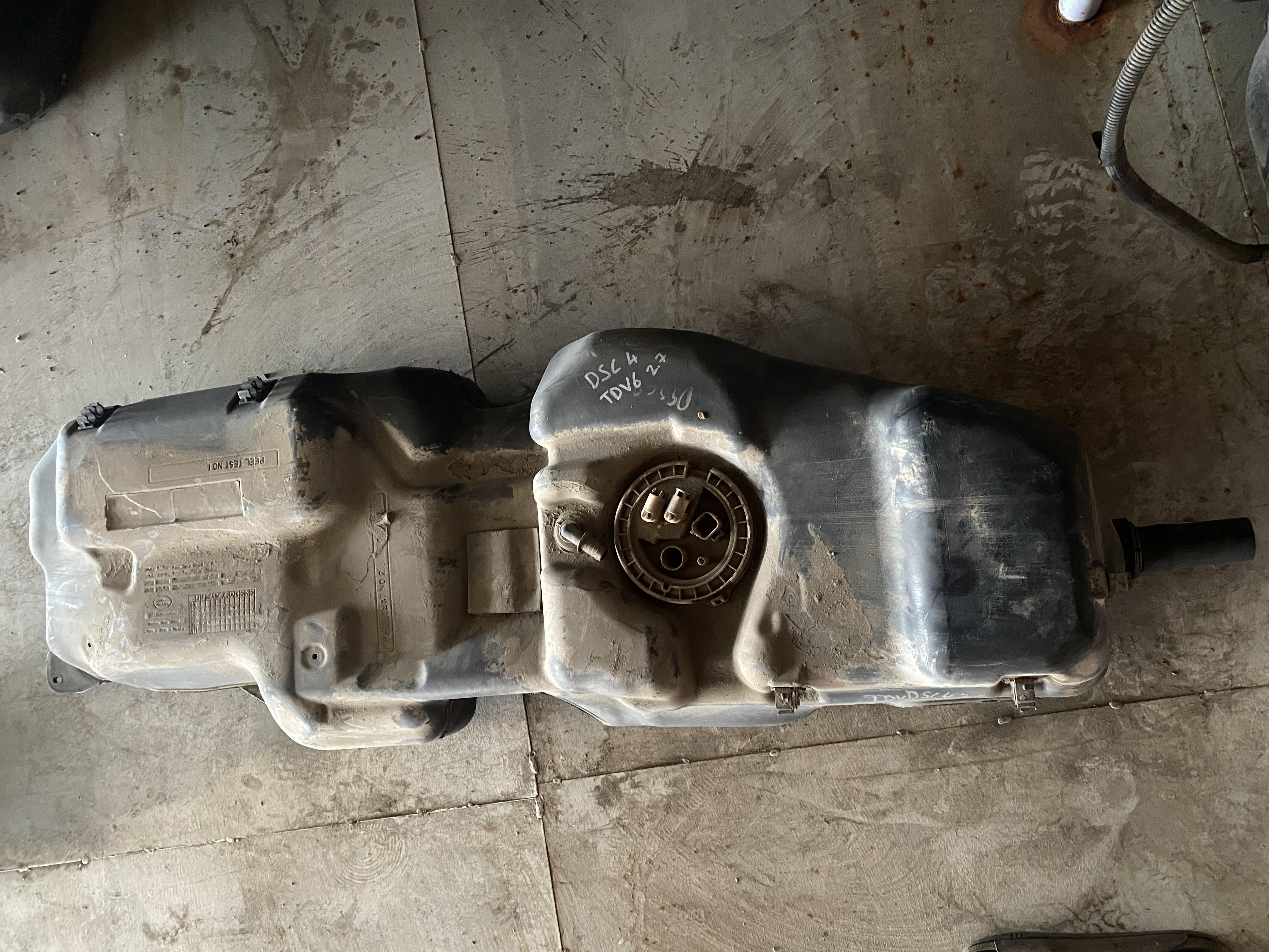 RANGE ROVER DİSCOVERY 3 4 L319 TDV6 YAKIT DEPOSU AH22-9K007-A ORJINAL ÇIKMA