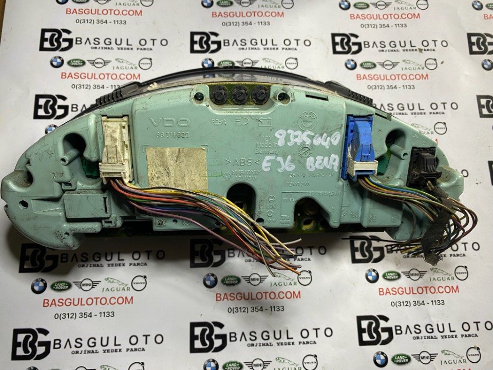 BMW E36 BENZİNLİ  KM SAATİ KADRAN GÖSTERGE PANELİ 8375040