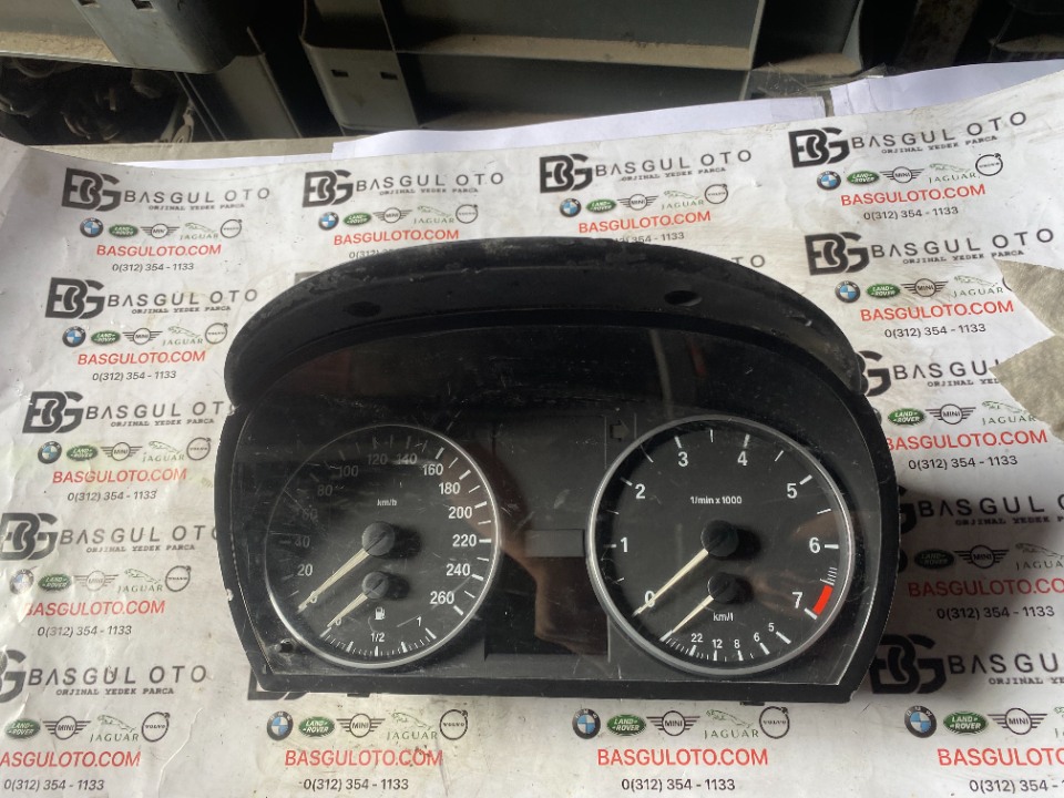 BMW E90 BENZİNLİ KM SAATİ  KADRAN GÖSTERGE PANELİ