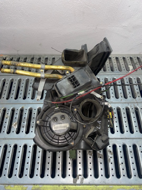 LAND ROVER KALORİFER KUTUSU ÇIKMA ORJİNAL