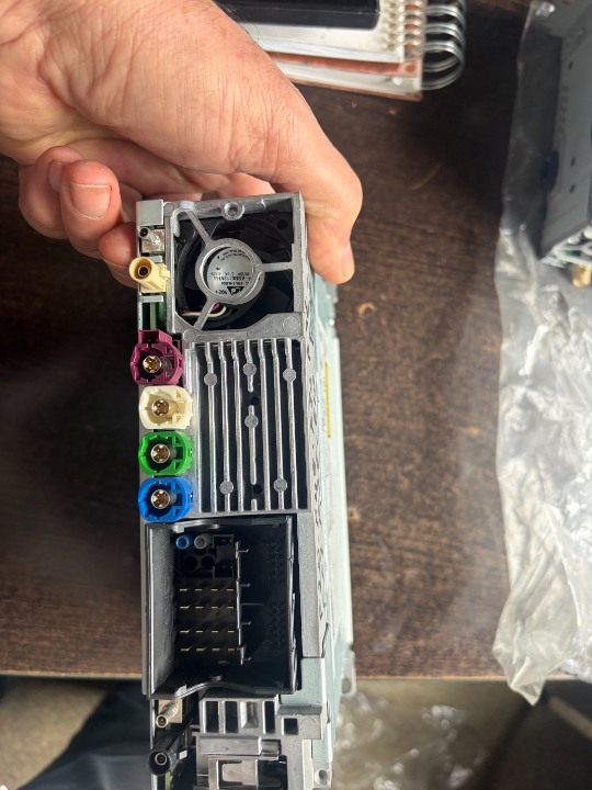  CI 6840408  BMW  F10 F20 F30 F07 F48 multimedya, radyo ve navigasyon 