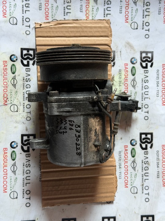 BMW E36 M42 M43 M44 8390228 ÇIKMA ORJ KLİMA KOMPRESÖRÜ