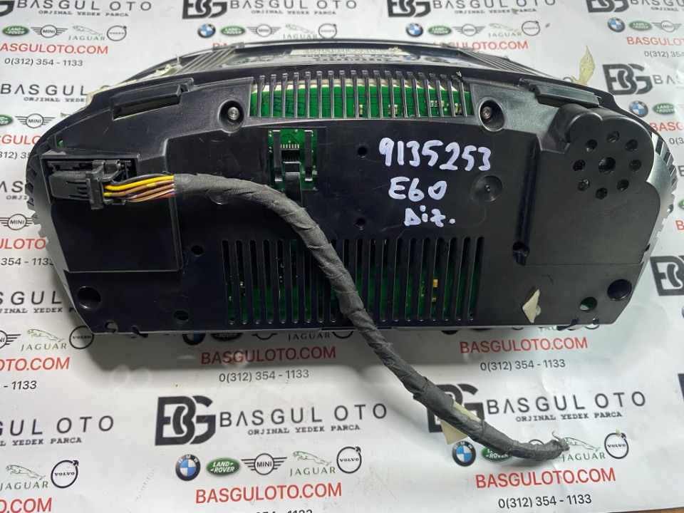 BMW E60 DİZEL KM SAATİ KADRAN GÖSTERGE PANELİ 9135253