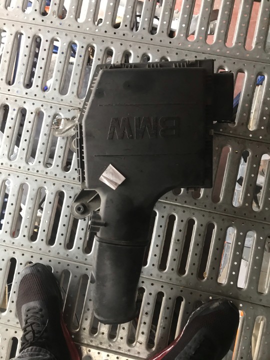 BMW N55 E82 E88 E90 E92 E93 7583725 HAVA FİLTRE KUTUSU ÇIKMA 