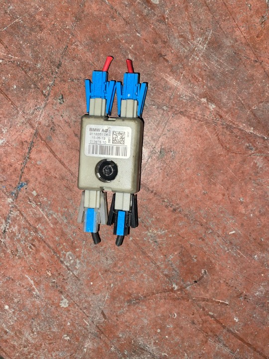 BMW F01 ANTEN MODÜL 9118261 ÇIKMA ORJ